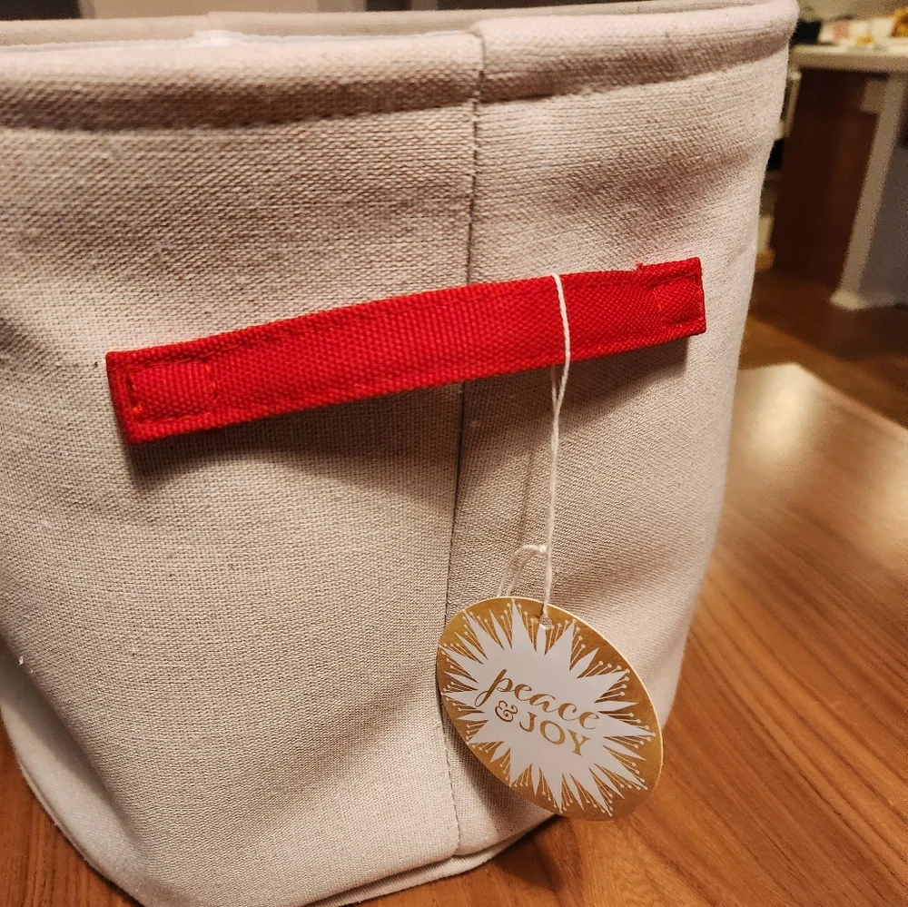 Be Merry basket